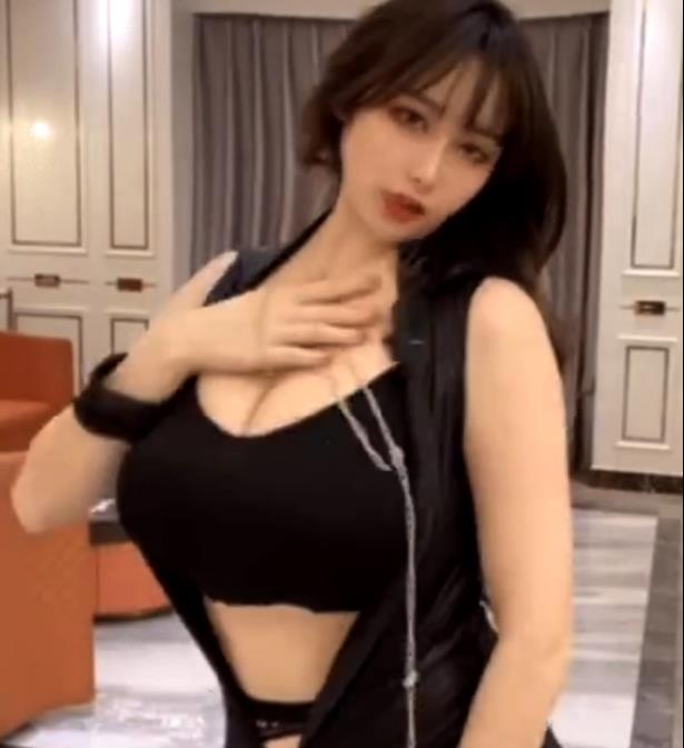 斗鱼极品主播《小九》顶级炮架