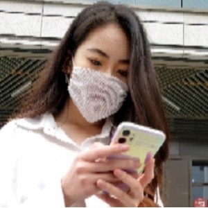 新晋-长腿女神商场外有尺度私拍