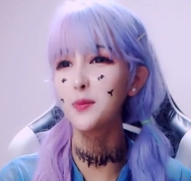 b站up主《dami紫发》高颜值露脸指教