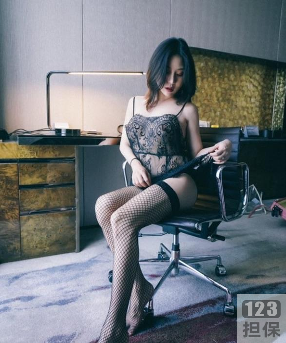 推特颜值天花板最美博主『元气美美』完整版