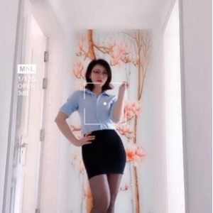 快手12.6W粉丝高颜值主播（锦缎儿芝芝）合集