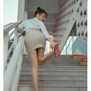 推特理万姬：最新剧情佳作