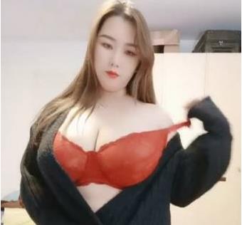 高颜值丰满肉感的坦克主播合集