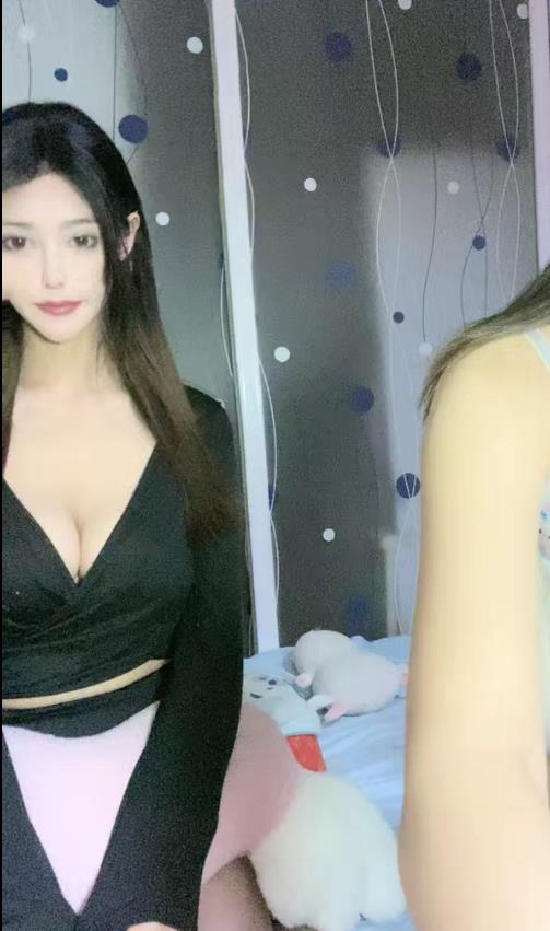 精选尤物姐妹：黑丝白丝花银美颜滤镜美女直播，1V-1.56G