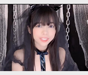 OnlyFans百万粉丝博主L莉KittyXkum自拍合集，道具爆C秀COS道具深H，下载