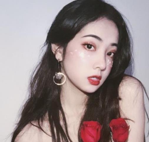 Qinweiyingjie捷哥神秘女神套图合集，11.2G视频大小，绅士必收藏