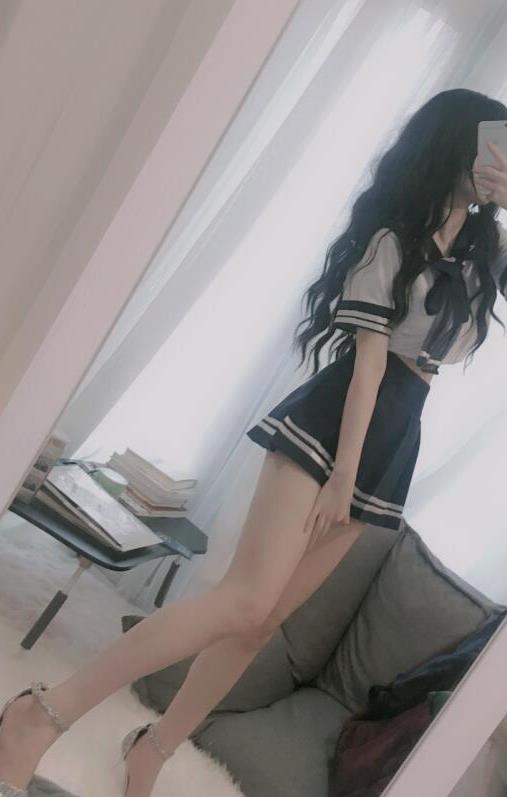 番茄女神主播大三丝A失眠R私人定制视频合集，小脚小腿高端露脸颜值10G资源