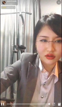 服装诱惑75分钟1GB：黑冰直播震撼登场