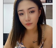 精选御姐丝足小语打粑粑秀38部作品2.3G大长腿颜值身材宅男福利