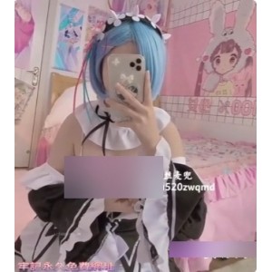 林于超放飞自我：私拍视频揭秘拥抱亲吻与猛踢头部行为