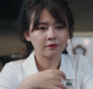 表妹18岁的谢语彤的果冻传媒作品《91CM-174》