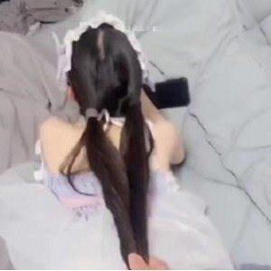 温软软小合集：48V-2.6G短视频，肛J露脸三人游，用嘴特写妹妹