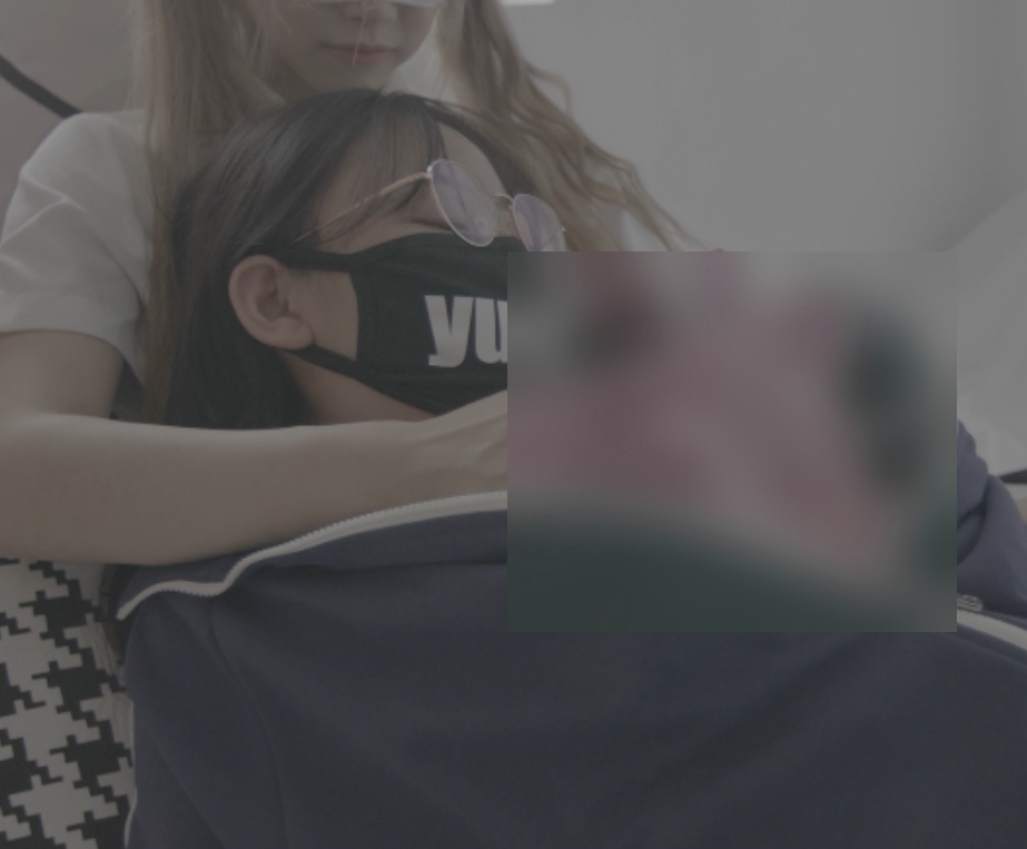 拥有大罩杯学霸、写作业、强上等关键信息，还展现了纯情、百合等元素，让人回味无穷。快来一起看看这部名为“大罩杯学霸写作业时被强上，纯情百合”的精彩视频吧！