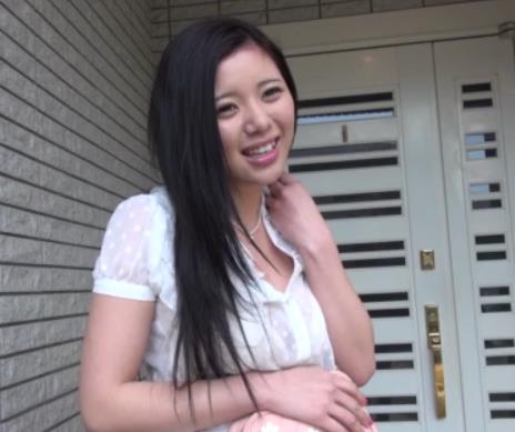 岛国熟妇丝袜合集：小雪主演，6V-4.3G，无圣光，3-四人游