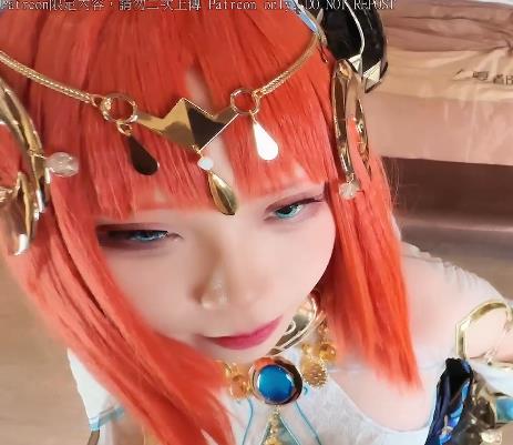 Tokar妮露COS完整版：用脚用嘴进入