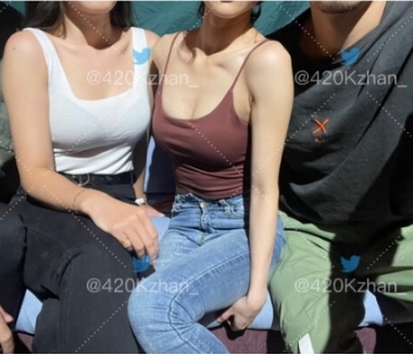 OnlyFans:一个平台,提供创作者分享内容并获得收入的机会海王:可能指的是一款游戏、电影或者角色扮演的主题小陈:可能是一个人的名字或者某个具体的事物故事:可能指的是一个有趣、引人入胜的情节或事件多:可能指的是多种、多样或者多次yin乱生涯:可能指的是一个混乱、不稳定的生活阶段或经历根据以上内容,为商品取标题可以是:1.创作分享平台OnlyFans:多样故事与海王小陈的生活经历2.探索多元故事的