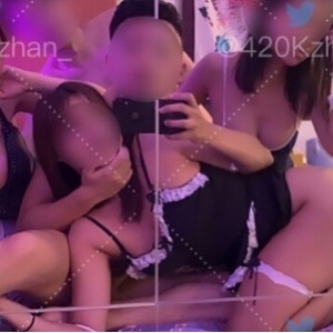 OnlyFans：一个平台，提供创作者分享内容并获得收入的机会海王：可能指的是一款游戏、电影或者角色扮演的主题小陈：可能是一个人的名字或者某个具体的事物故事：可能指的是一个有趣、引人入胜的情节或事件多：可能指的是多种、多样或者多次yin乱生涯：可能指的是一个混乱、不稳定的生活阶段或经历根据以上内容，为商品取标题可以是：1.创作分享平台OnlyFans：多样故事与海王小陈的生活经历2.探索多元故事的