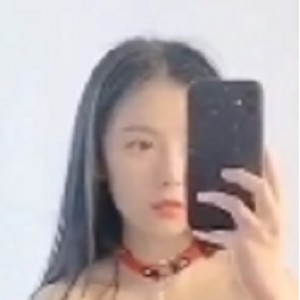 俏妞qiaoniuTT的微密圈套图和视频，55v，2000多人游，5.09g，百度盘