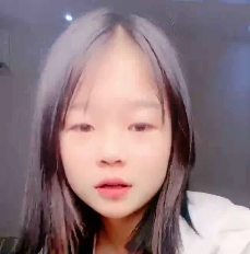 玩嫩妹百合双头龙互擦12V17G