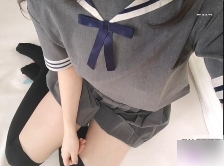 岁酱把玩作品：独特的管状物体