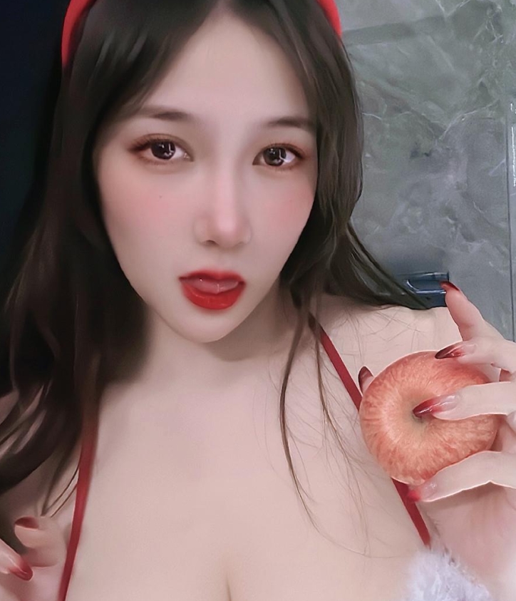 火辣可可西yyy微密圈作品合集：1386P318V17G粉丝热议