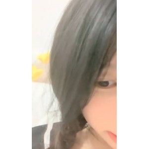 咕噜熊：密码房放飞自我视频剪辑，性感大长腿甜妹漏点优质