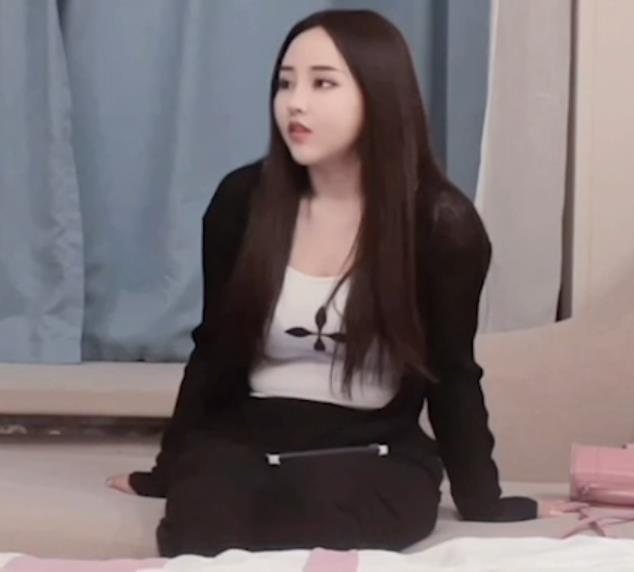 小飞精选优质妹子露脸合集，7个视频总大小4.9G，颜值身材战斗力一应俱全