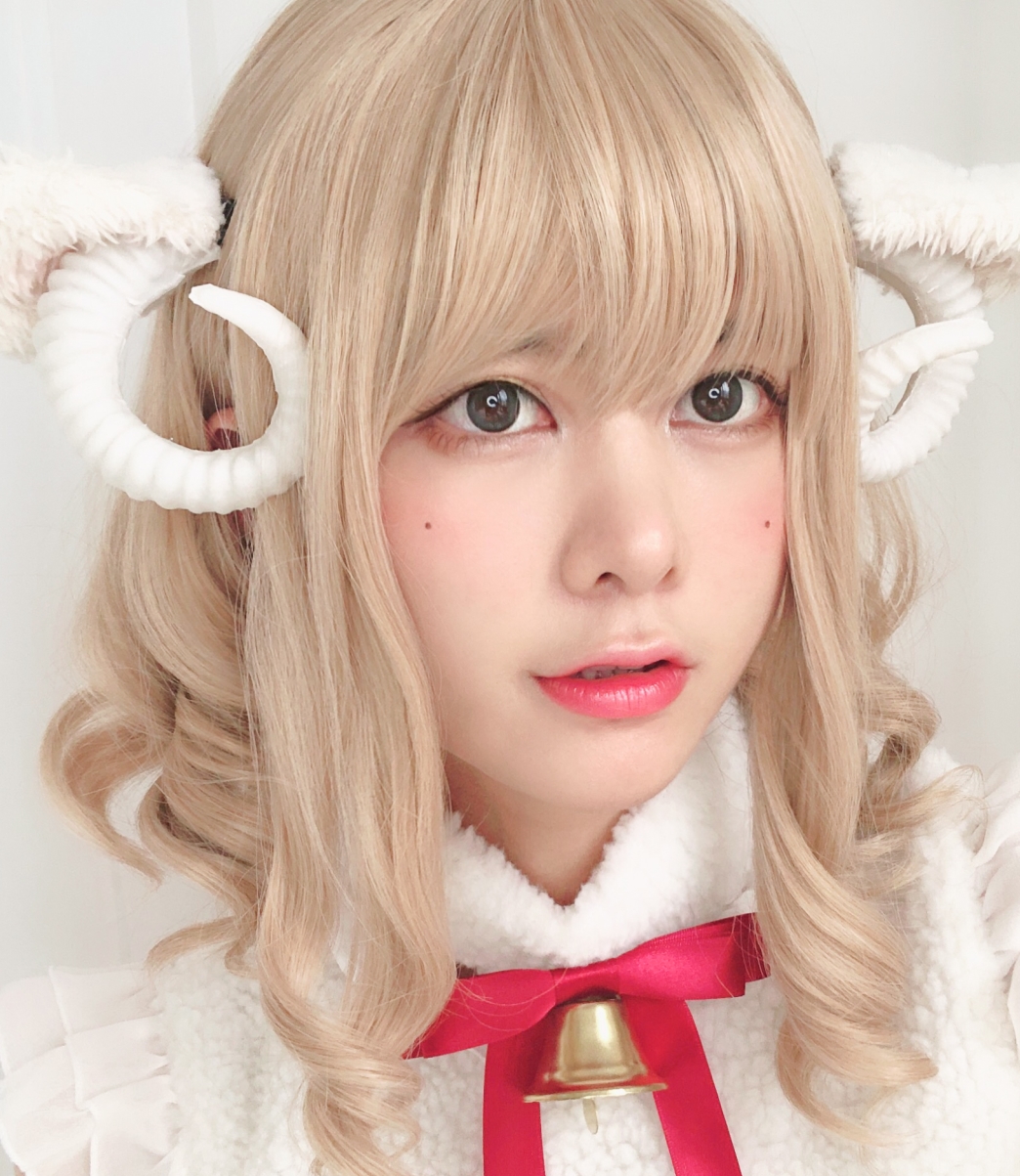 眼酱大魔王cos作品集：御姉感の魔女様风格，百度ED2K下载，55套17g视频