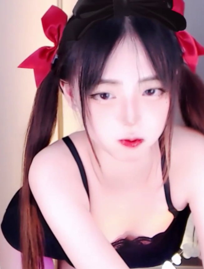 椰羊妹妹首秀：热舞洗澡特写774.27MB