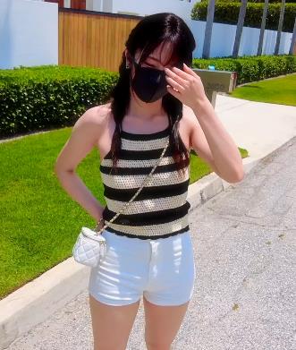 岛屿风情体验：玩偶姐姐自拍大战WC