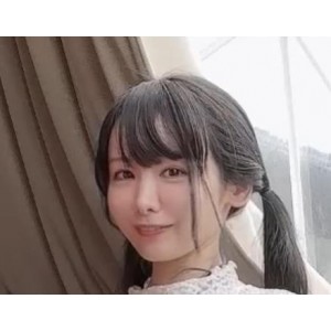 YUA：营地之战，岛国女星作品，S-M元素，真实制作，棒棒糖般甜美