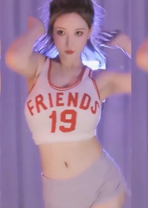 神秘搬运工Minana呀大摆锤1小时剪辑版,视频大小1V6.76G,百度云