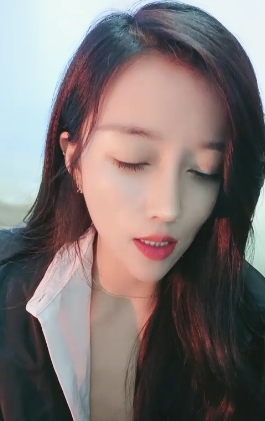 高端商务模特空姐奢华咖啡小洁1v+1.14G百度盘