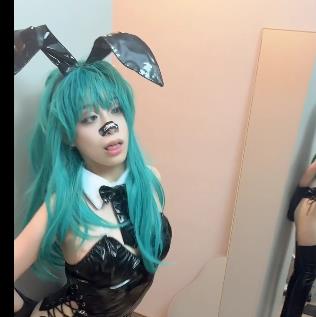 创可贴贴小二先生合作第五部作品，贴墙道具秀极S表情，兔女郎装扮修下水道，包包吸引力无法抗拒，时长22分钟