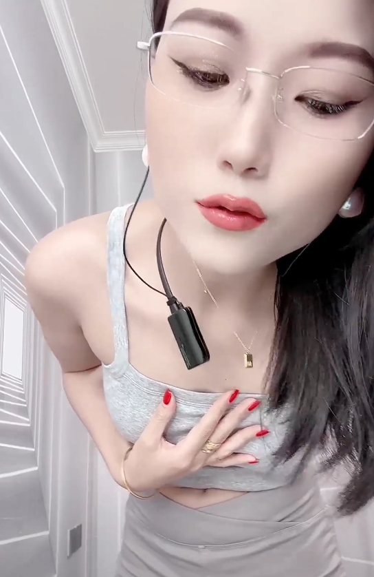 冷美人：后摇美臀诱惑，4小时16分6.5G，73个视频