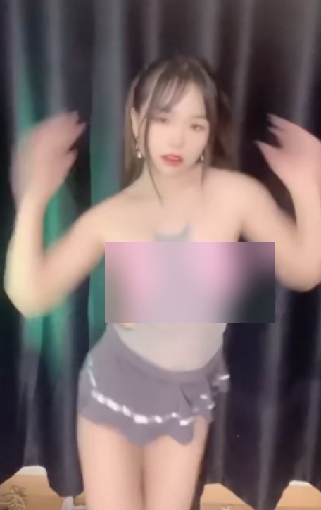 福利姬热舞放飞自我，露脸反差婊长视频大福利