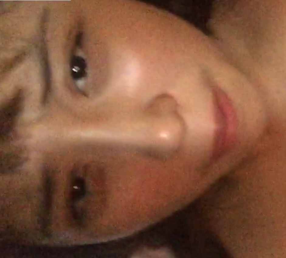 瑶瑶云盘高质露脸泄密！艺校高颜女生吃瓜事件[2v+922m][百度盘]