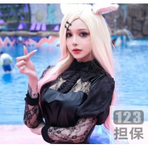 TS酱酱：某推网红14V557M视频集，黑丝白丝渔网尽显魅力