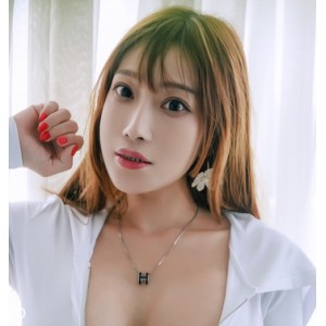 JVID波妮优质波霸女与酒瓶子亲密接触0.6G百度盘精选视频