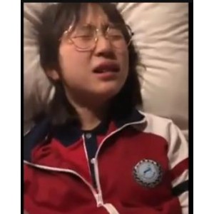 河南实验中学眼镜L莉自拍视频曝光！时长超1小时，资源丰富无水印[30V-2.4G]