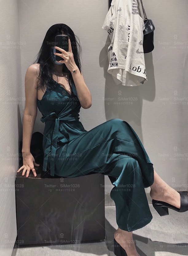 2024年重磅福利！推特人气健身博主SiMer&SiMer1028尺度私拍曝光，绝世大罩杯美女身材真好，总大小1.43G