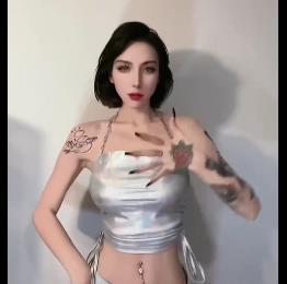 国女媚黑大热门剪辑：17V-1.6G大小，字幕加持，绿M情节故事下载观看