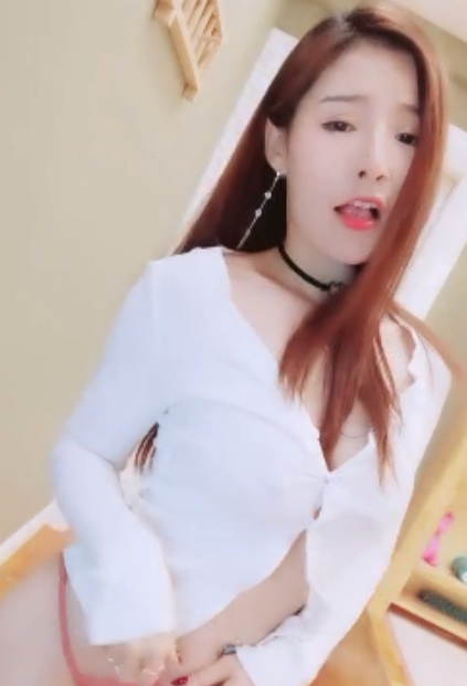 贝总直播：23.5G《各种丁字裤展示》收餐柘集