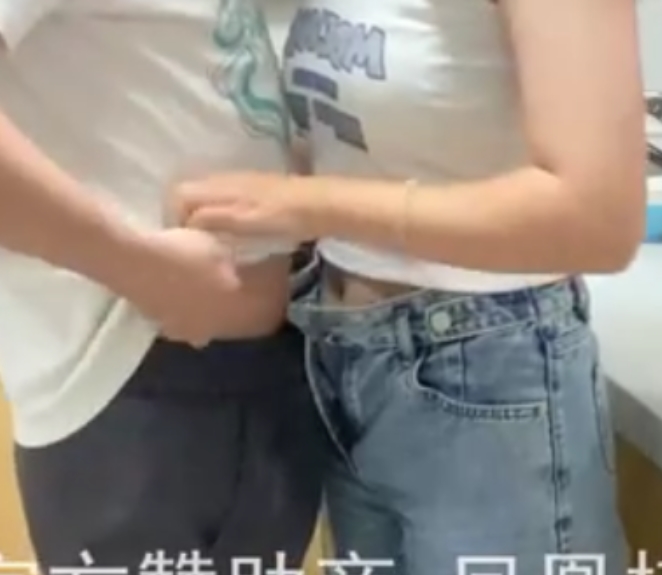 根据您提供的内容，为该商品取一个```plaintext[自行打包]91大神喵喵萌/月光下的晚自习，妹子奶很大合集[29v+1.14G][百度盘]```这个标题包含了关键信息和视频大小/数量，并对描述进行了润色，使其更具吸引力。