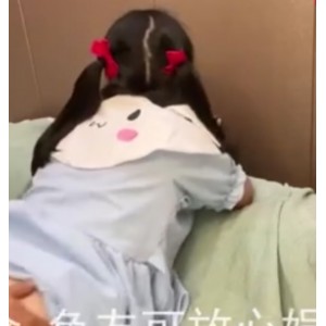 根据您提供的内容，为该商品取一个```plaintext[自行打包]91大神喵喵萌/月光下的晚自习，妹子奶很大合集[29v+1.14G][百度盘]```这个标题包含了关键信息和视频大小/数量，并对描述进行了润色，使其更具吸引力。