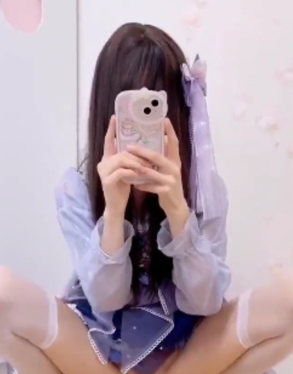 根据您提供的内容，为该商品取一个高颜值合集：短小精悍的个人兴趣视频分享，11个视频总计316MB，QQ联系获取更多资源