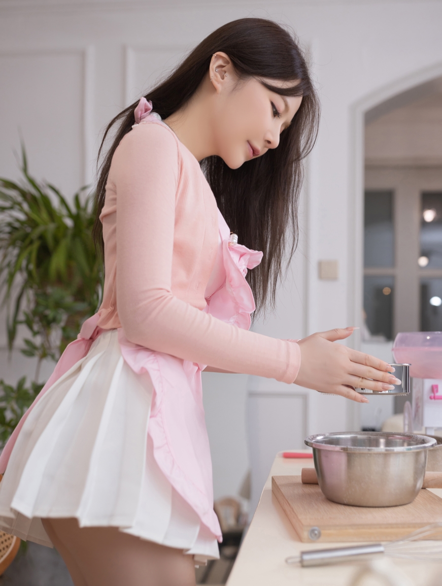 秀人网鱼子酱208套205g收藏品：小仙女陈冰参加花儿朵朵比赛，241个视频等你探索！