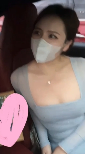 黑丝长腿美杜莎保时捷车上欺负乖乖女1V+1G