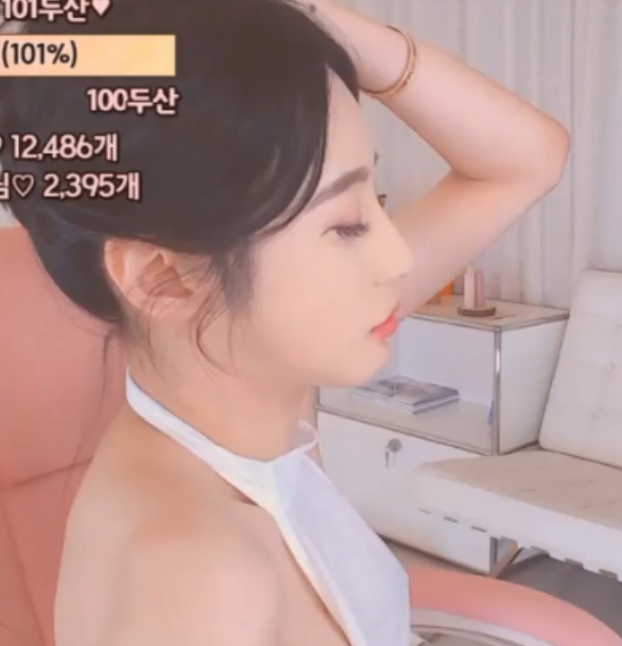 女神级韩国女主播韩宝贝516.8g：收藏百度下载，尺度单下，按需观看