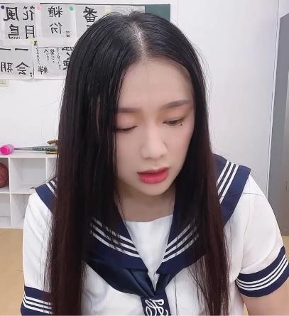 众来说，这是一次独特的观看体验，让人既感到好奇又充满期待。露脸水电工疏通妻子下水管道老师进入黑丝学生合集，让您一次满足多重期待！3V1.1G